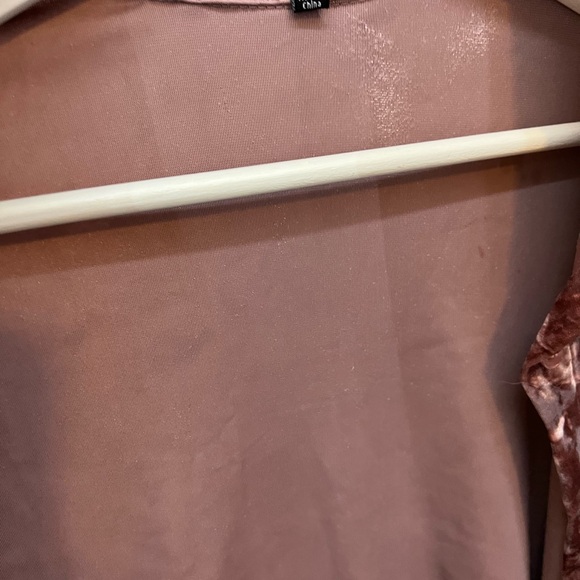 VINTAGE 90s 2000s MAUVE PINK CRUSHED VELVET SOFT GIRL BUTTON DOWN TOP SHIRT L - Picture 4 of 9